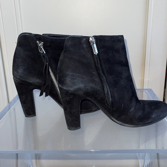 Sam Edelman Black Suede Booties - Picture 3 of 11